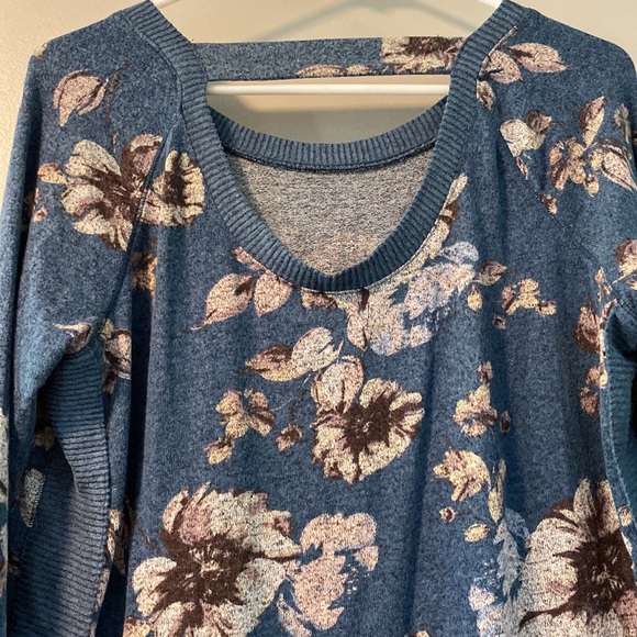 NWT Maurice’s size s beautiful floral sweater. Super soft! - Picture 3 of 3